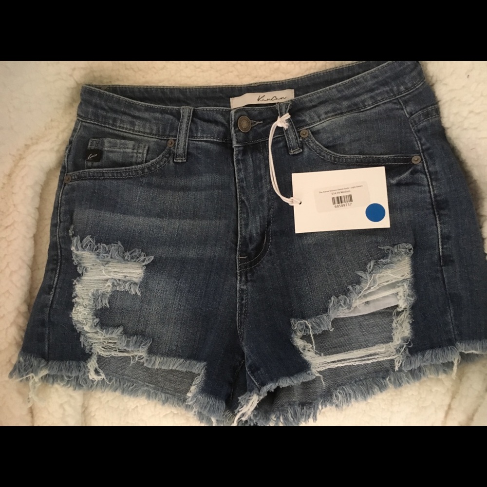 Kan Can Shorts